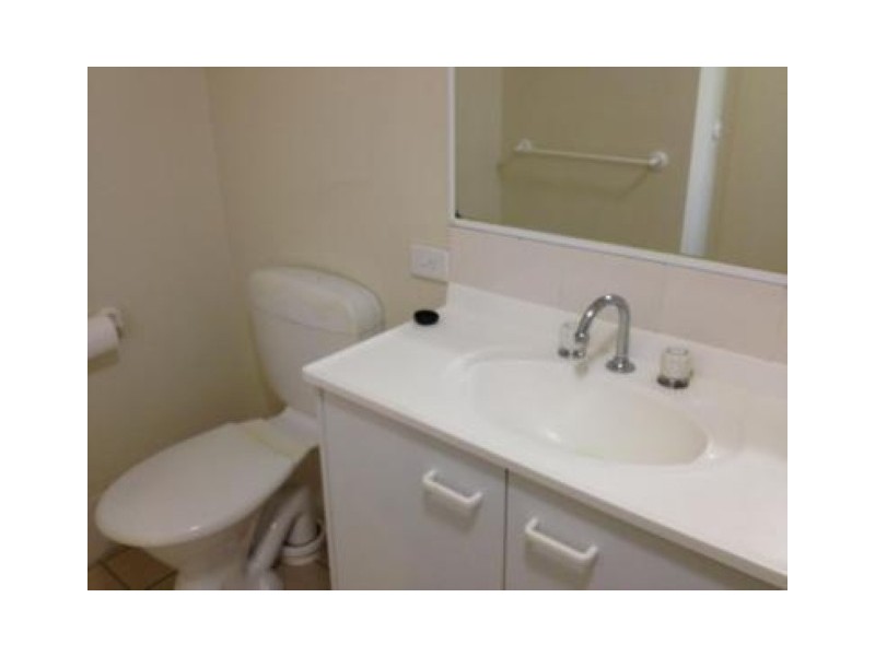 Chevron Island QLD 4217