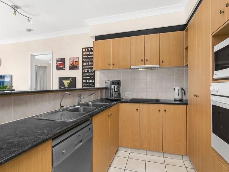 4a/45 Deakin Street, Kangaroo Point QLD 4169
