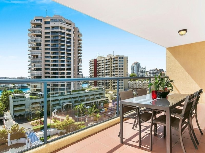 4a/45 Deakin Street, Kangaroo Point QLD 4169