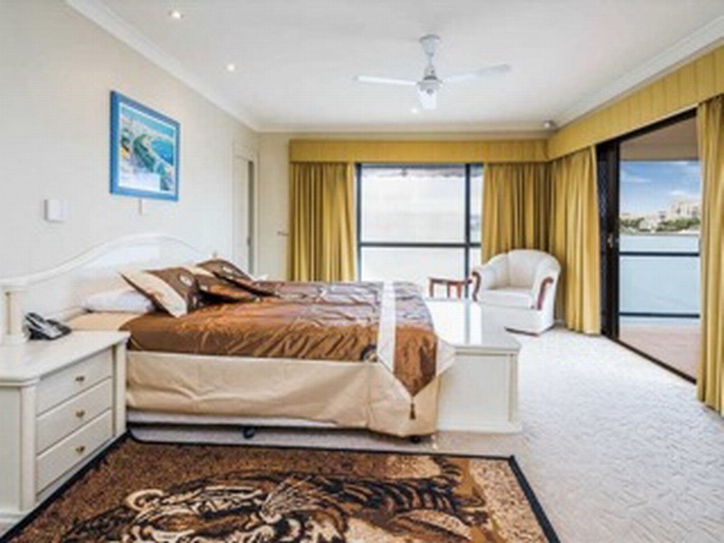 39 Northwestern Ct, Varsity Lakes QLD 4227