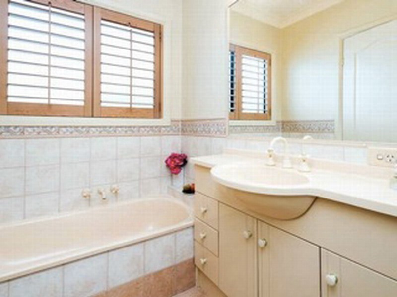 39 Northwestern Ct, Varsity Lakes QLD 4227