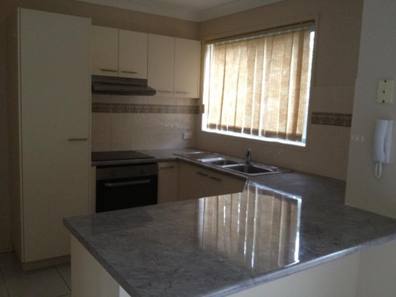 21 Regensberg Close, Varsity Lakes QLD 4227