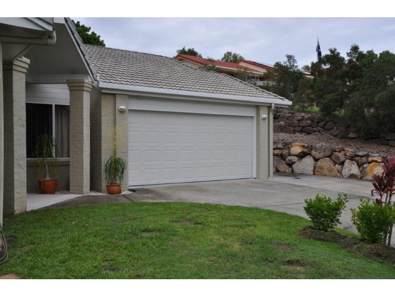 24 Listonia Drive, Albany Creek QLD 4035