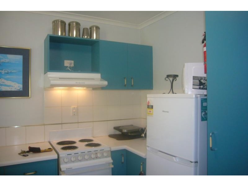 21/1-19 Poinciana Street, Holloways Beach QLD 4878