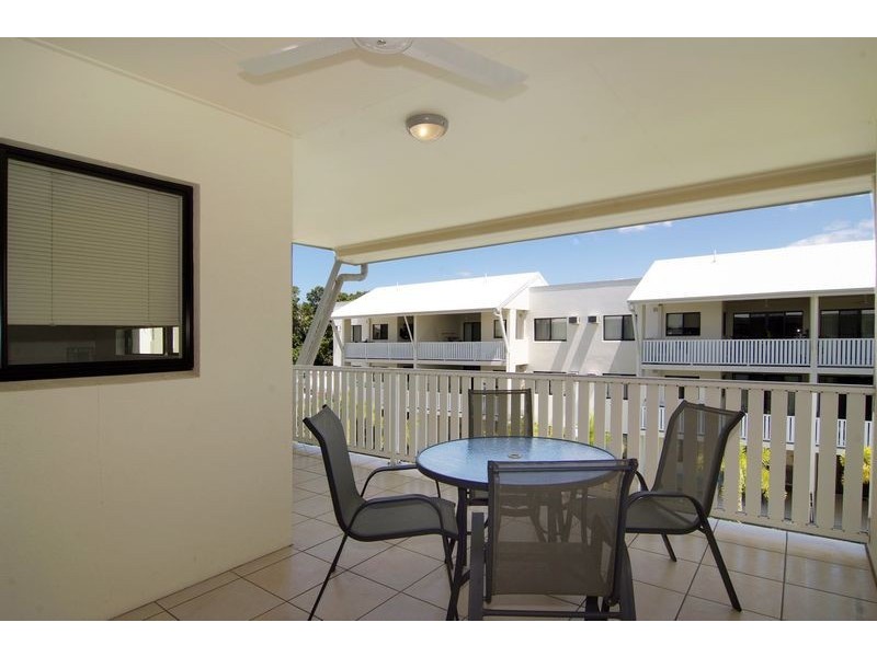 8/44 Pease street, Manoora QLD 4870