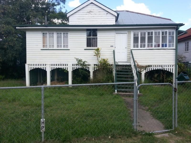 243 SIR FRED SCHONELL DRIVE, St Lucia QLD 4067