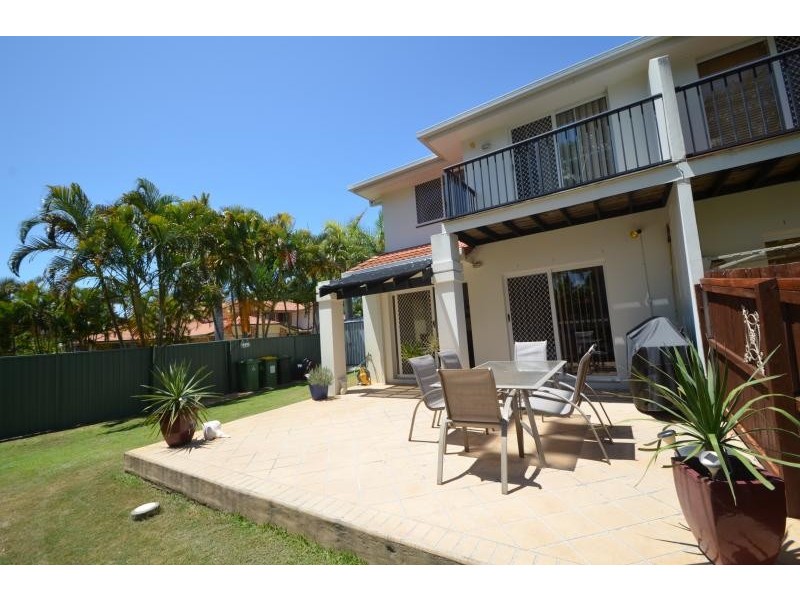 278 Oxley Drive, Runaway Bay QLD 4216