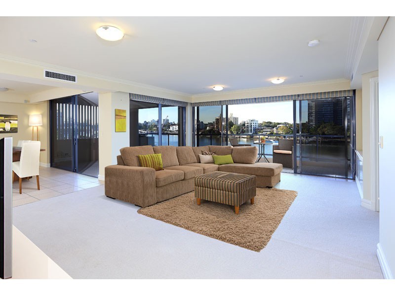8/76 Thorn Street,, Kangaroo Point QLD 4169