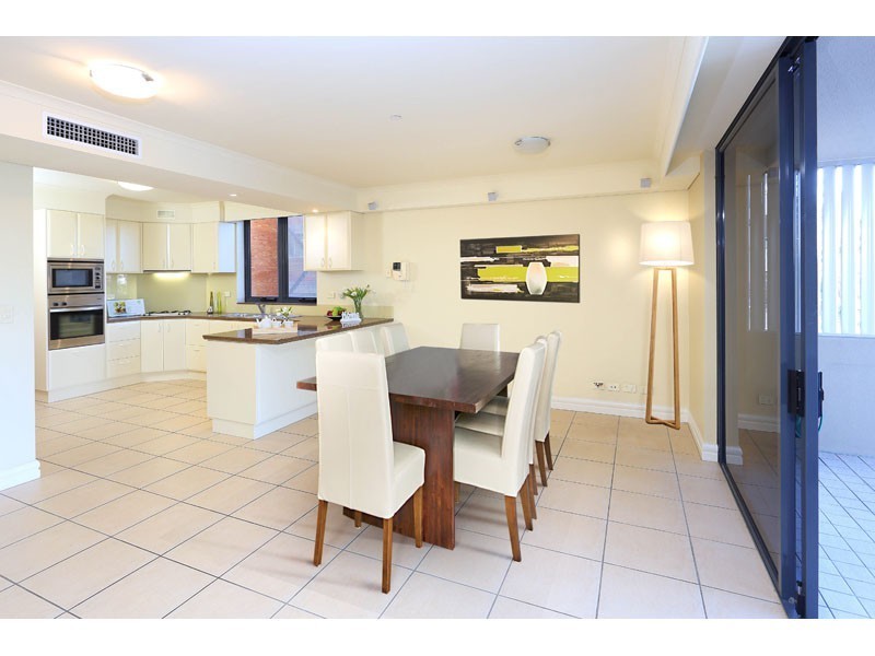 8/76 Thorn Street,, Kangaroo Point QLD 4169