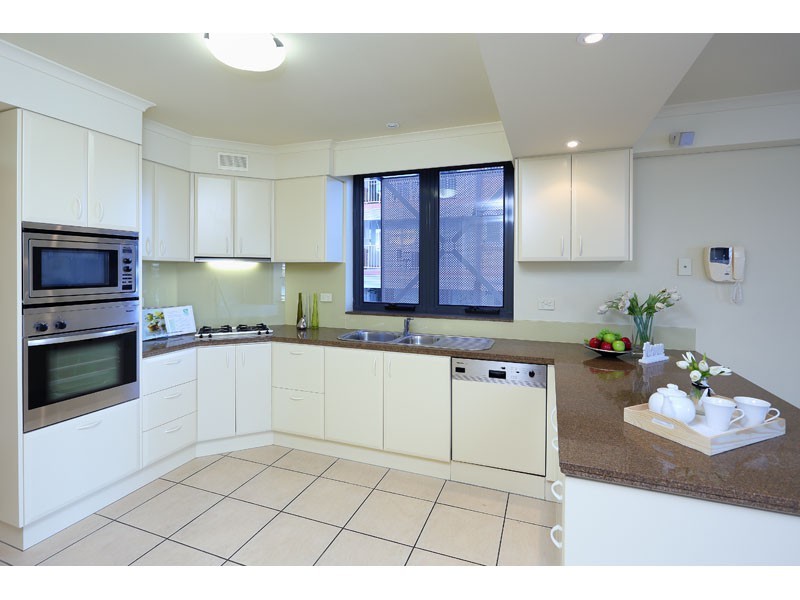 8/76 Thorn Street,, Kangaroo Point QLD 4169