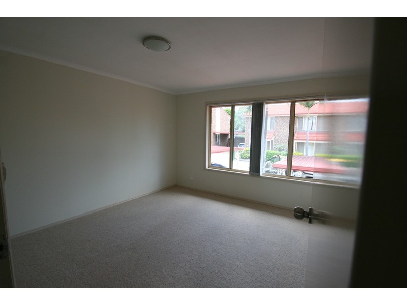 3 Costata Cres, Hillcrest QLD 4118