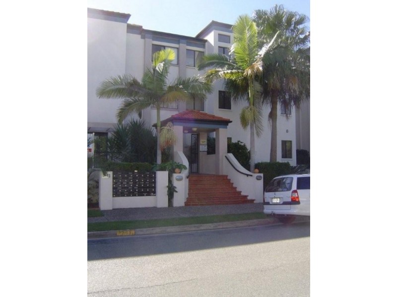 Chevron Island QLD 4217