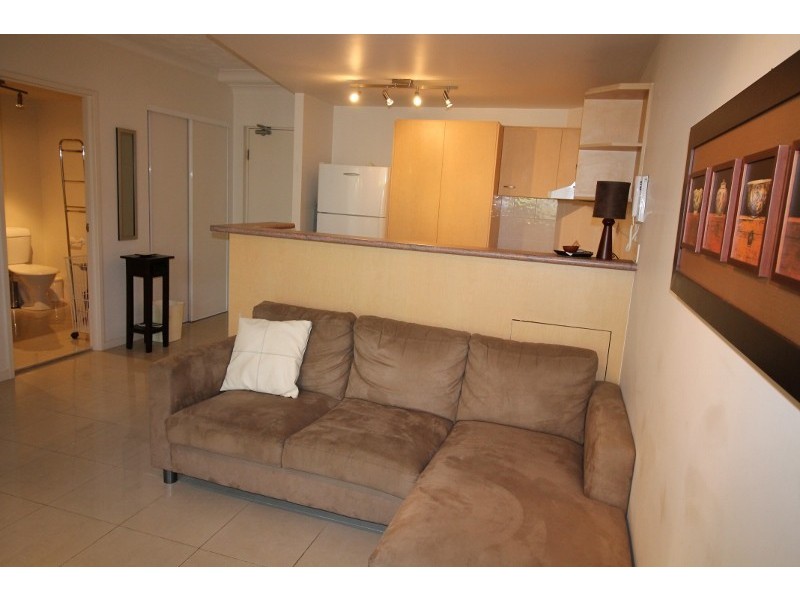 Chevron Island QLD 4217