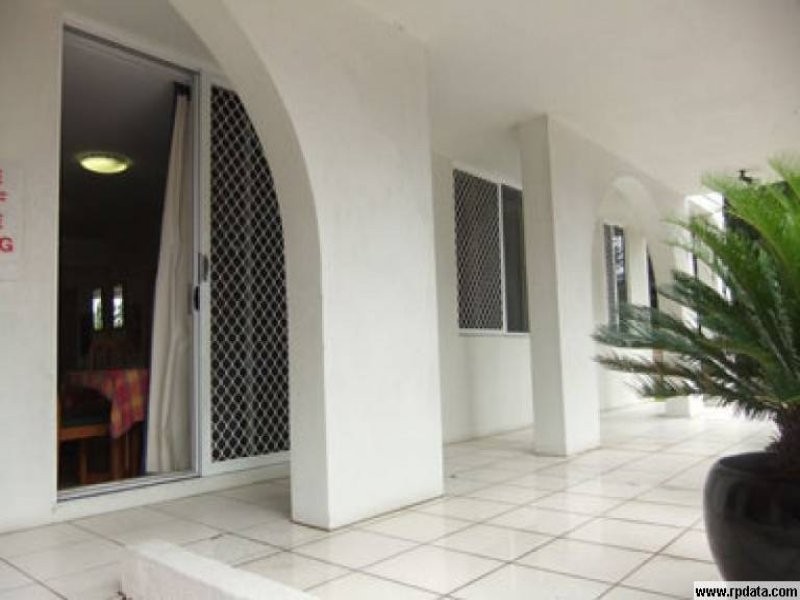 1/4-10 Clifford St (cnr Northcliffe), Surfers Paradise QLD 4217