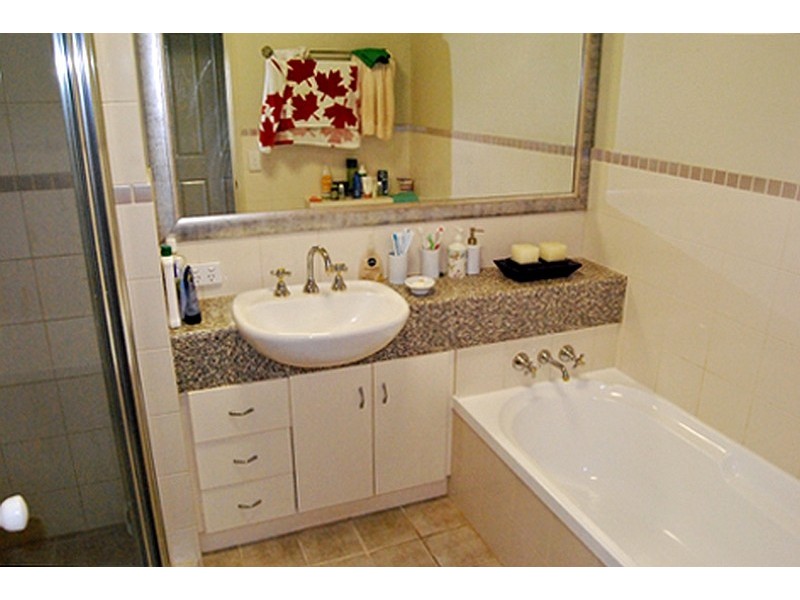 8/1 Assembly Dr, Varsity Lakes QLD 4227