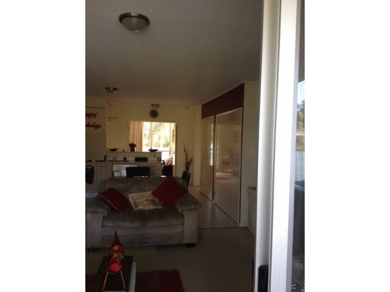 15/68 Pulgul Street, Urangan QLD 4655