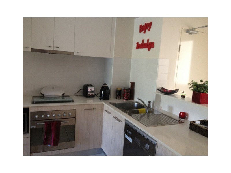 15/68 Pulgul Street, Urangan QLD 4655