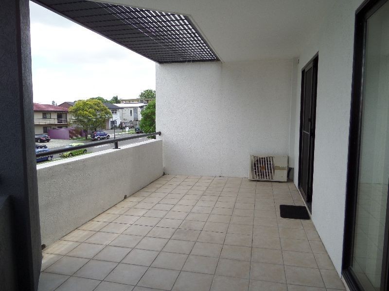 54/15 Kitchener Street., Coorparoo QLD 4151