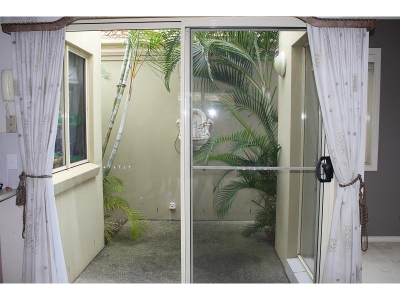 69/76 Bayview Street, Runaway Bay QLD 4216