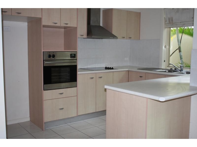 69/76 Bayview Street, Runaway Bay QLD 4216