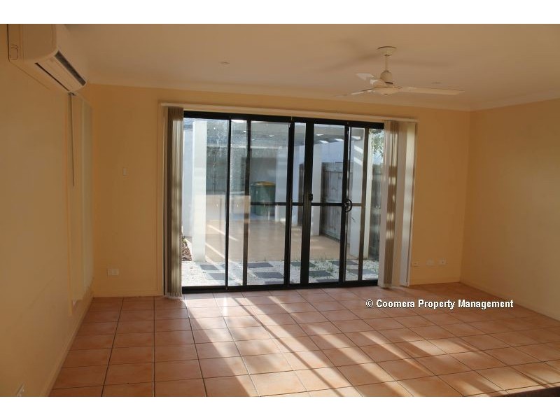 8/23 Park Esplanade, Coomera QLD 4209