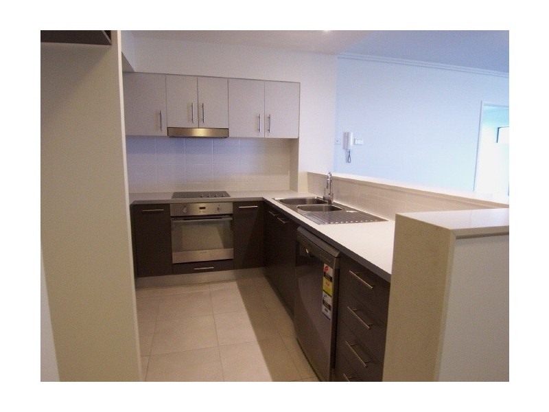 2 Riverwalk Ave, Robina QLD 4226