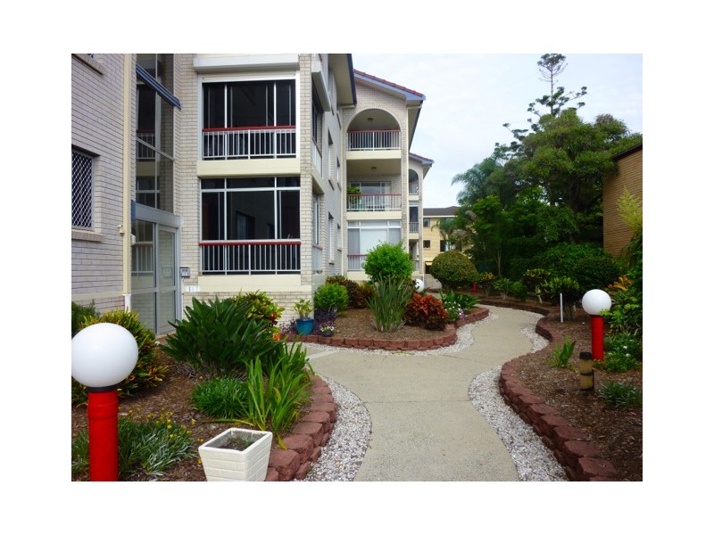 4/282 Marine Parade, Labrador QLD 4215