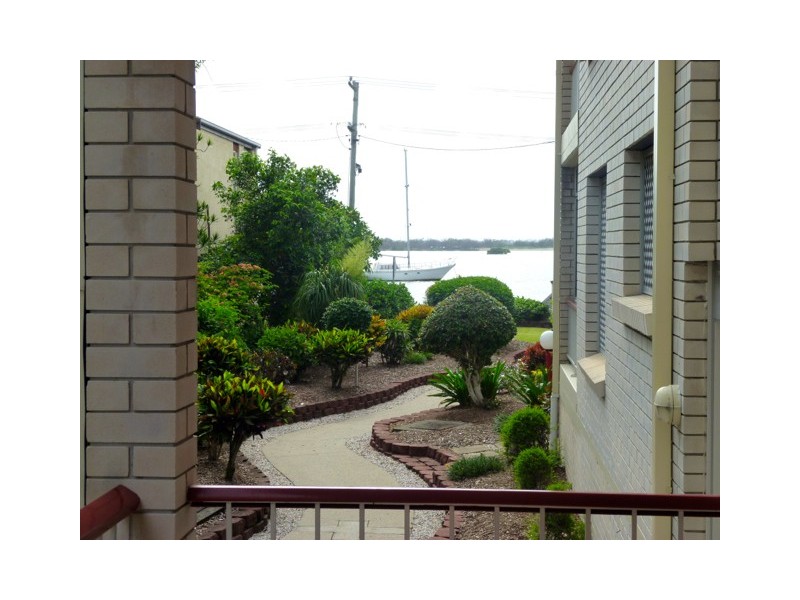 4/282 Marine Parade, Labrador QLD 4215