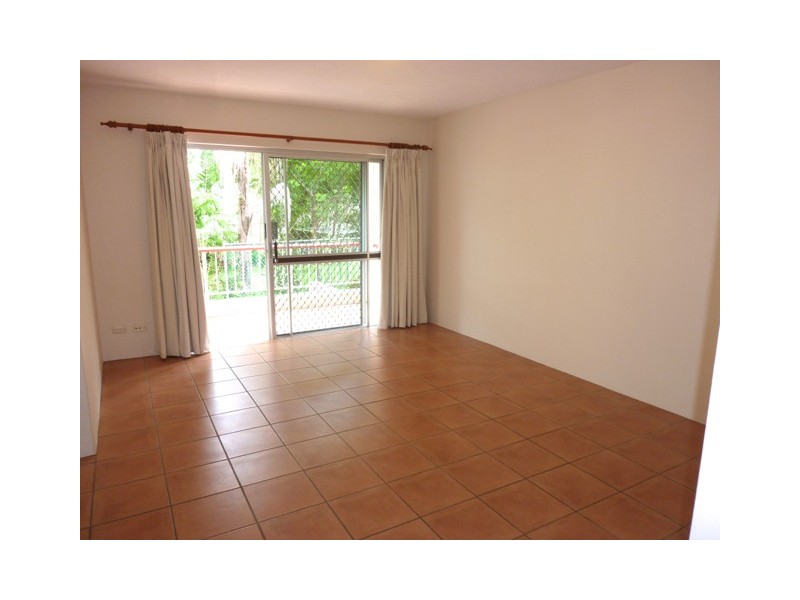 4/282 Marine Parade, Labrador QLD 4215