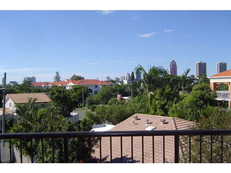 Chevron Island QLD 4217