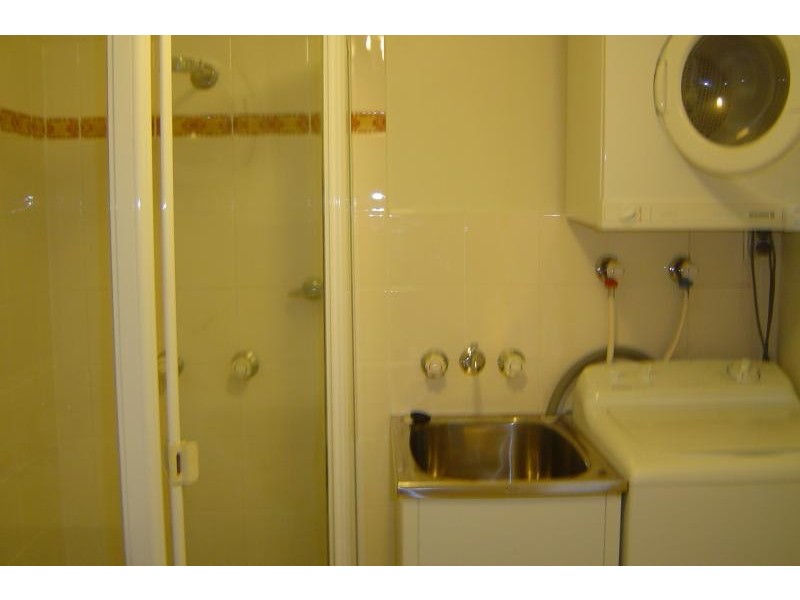 Chevron Island QLD 4217