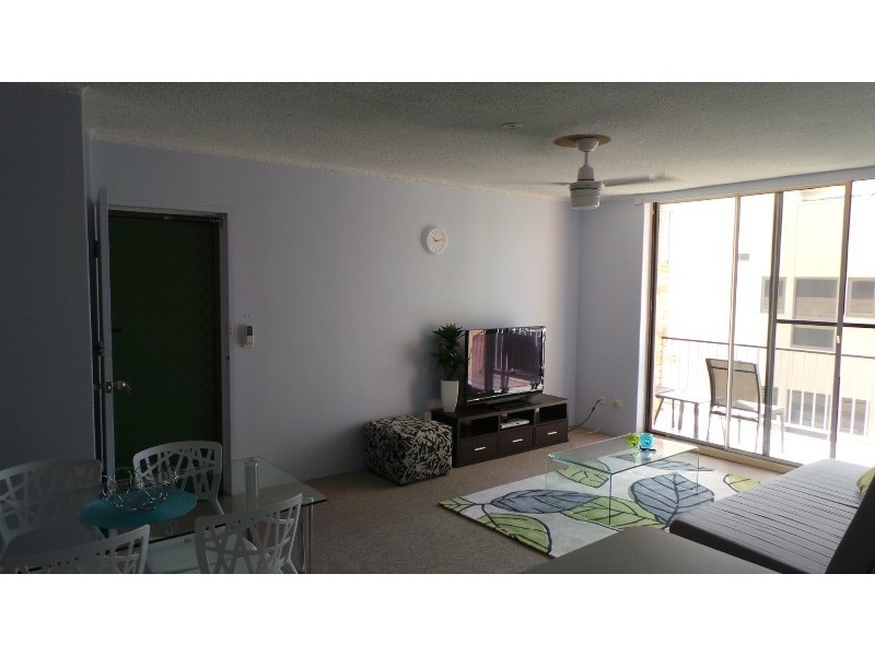 10/72 Marine Parade, Southport QLD 4215