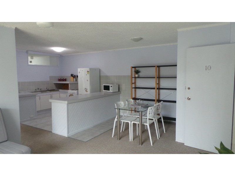 10/72 Marine Parade, Southport QLD 4215