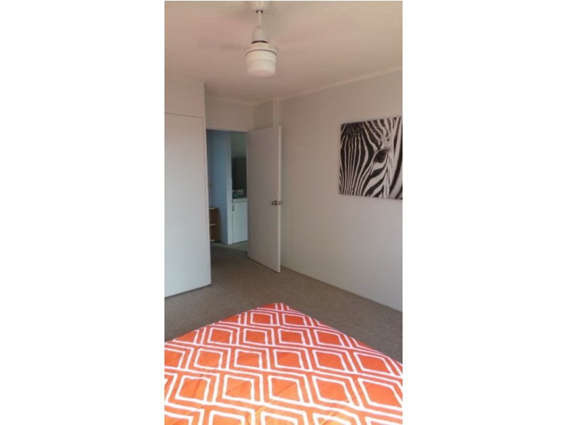 10/72 Marine Parade, Southport QLD 4215