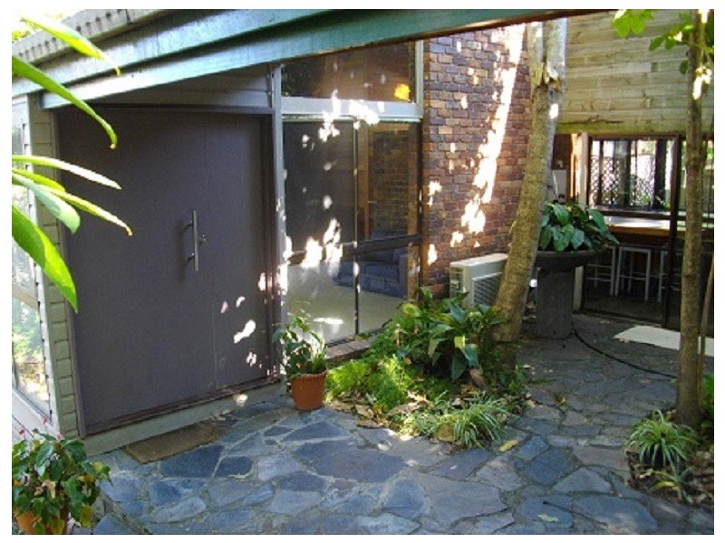 11 Dulhunty Street, Chapel Hill QLD 4069