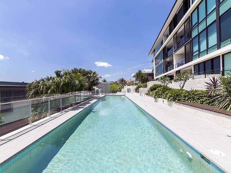 90 Wynnum Rd, Norman Park QLD 4170