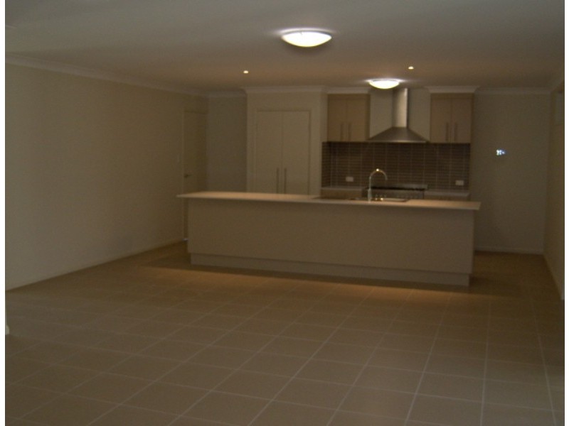 93 School Road, Wynnum QLD 4178
