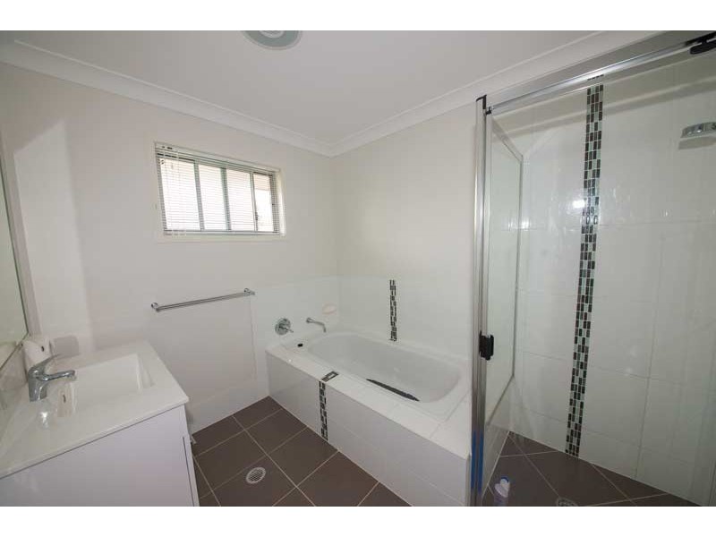 17/125 Cowie Rd, Carseldine QLD 4034