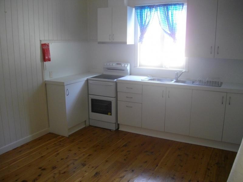 8 Hurley Street, Keperra QLD 4054