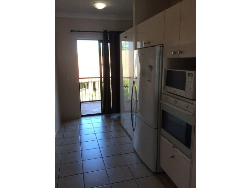 22/1 Great Hall Dve, Nobby Beach QLD 4218