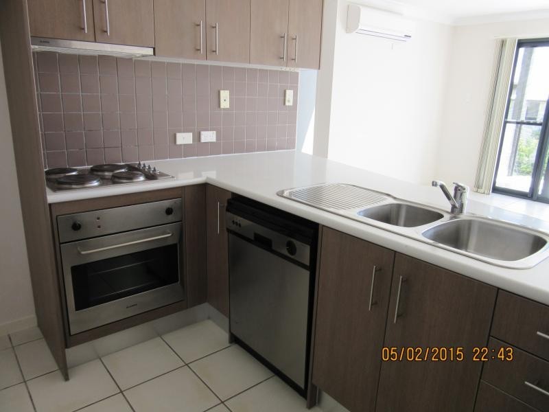 5/2 Palma Crescent, Varsity Lakes QLD 4227