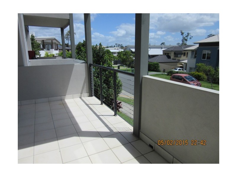 5/2 Palma Crescent, Varsity Lakes QLD 4227