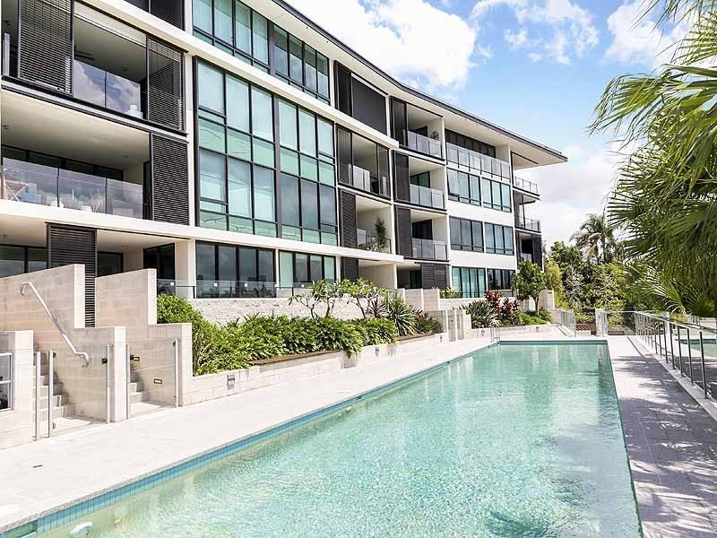 90 Wynnum Rd, Norman Park QLD 4170