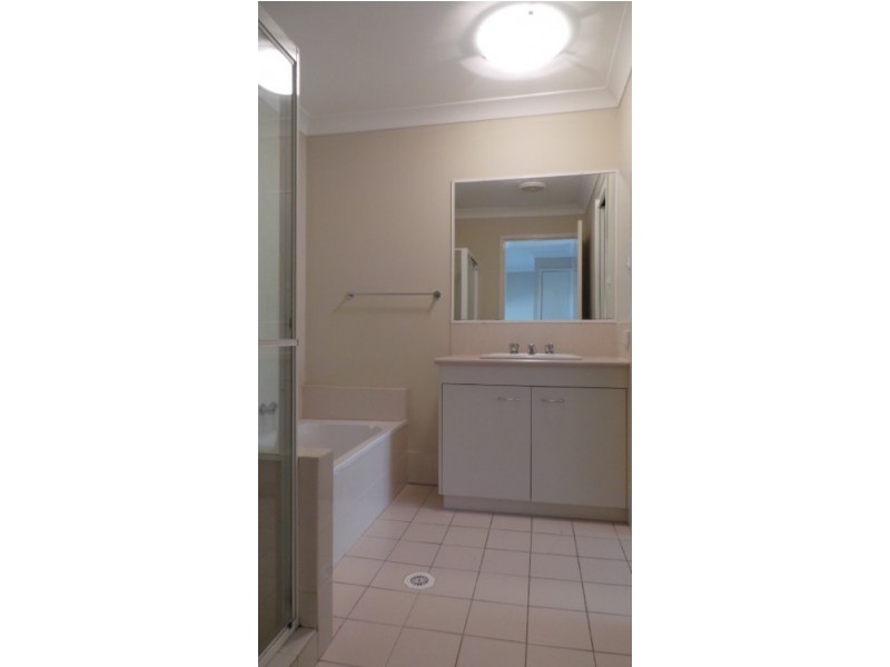 B/757 Ashmore Road, Ashmore QLD 4214