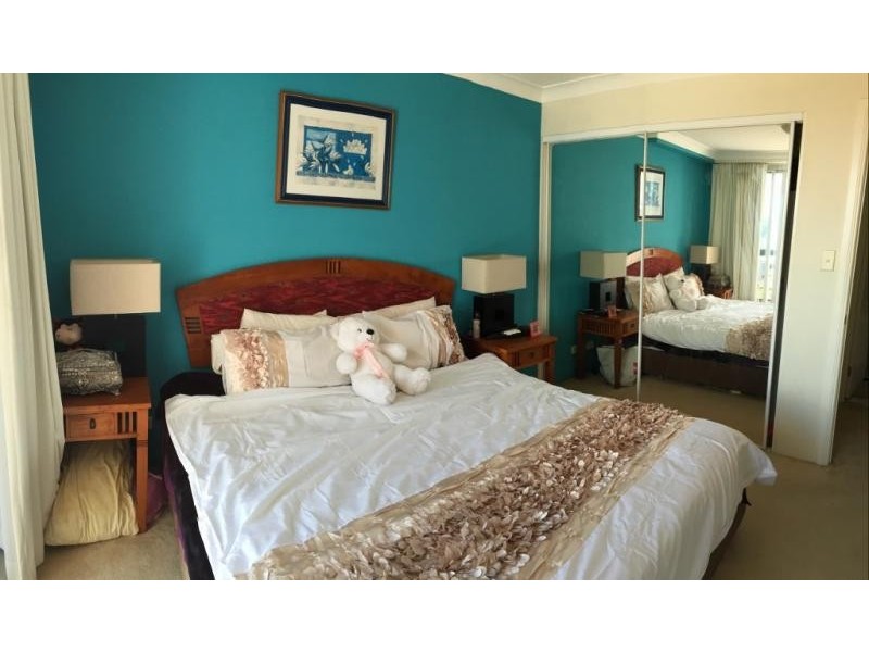 3071/2633 Gold Coast Highway, Broadbeach QLD 4218