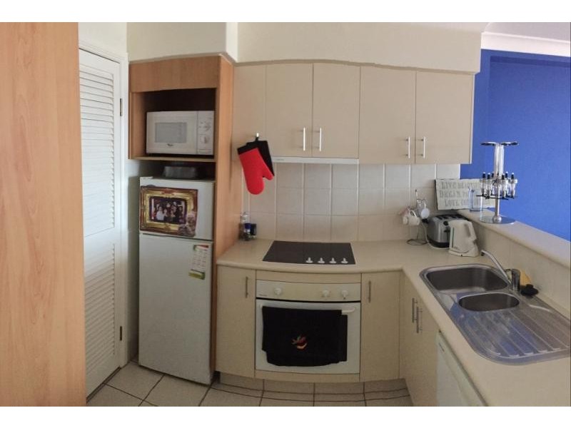 3071/2633 Gold Coast Highway, Broadbeach QLD 4218