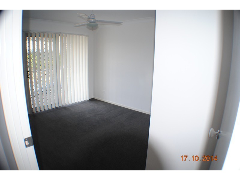 1 McAualey Parade, Pacific Pines QLD 4211