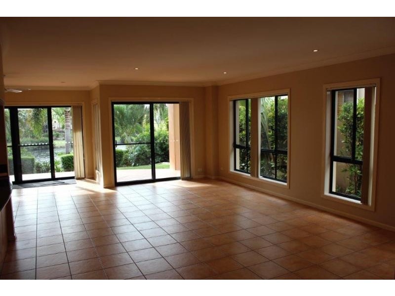 59/117 – 139 Palm Meadows Drive, Carrara QLD 4211