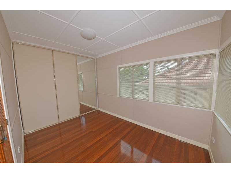 134 Mayfield Rd, Carina QLD 4152