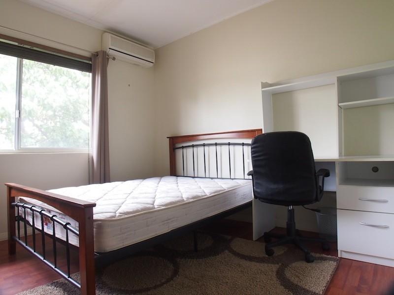 4/60 Paradise Island Road, Surfers Paradise QLD 4217